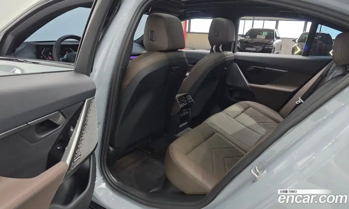 BMW 5-Series 2025 2.0 гидро в Москве, фото 16