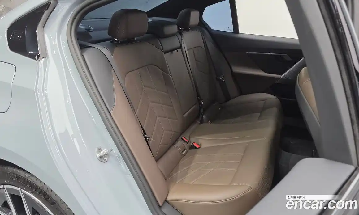 BMW 5-Series 2025 2.0 гидро в Москве, фото 17