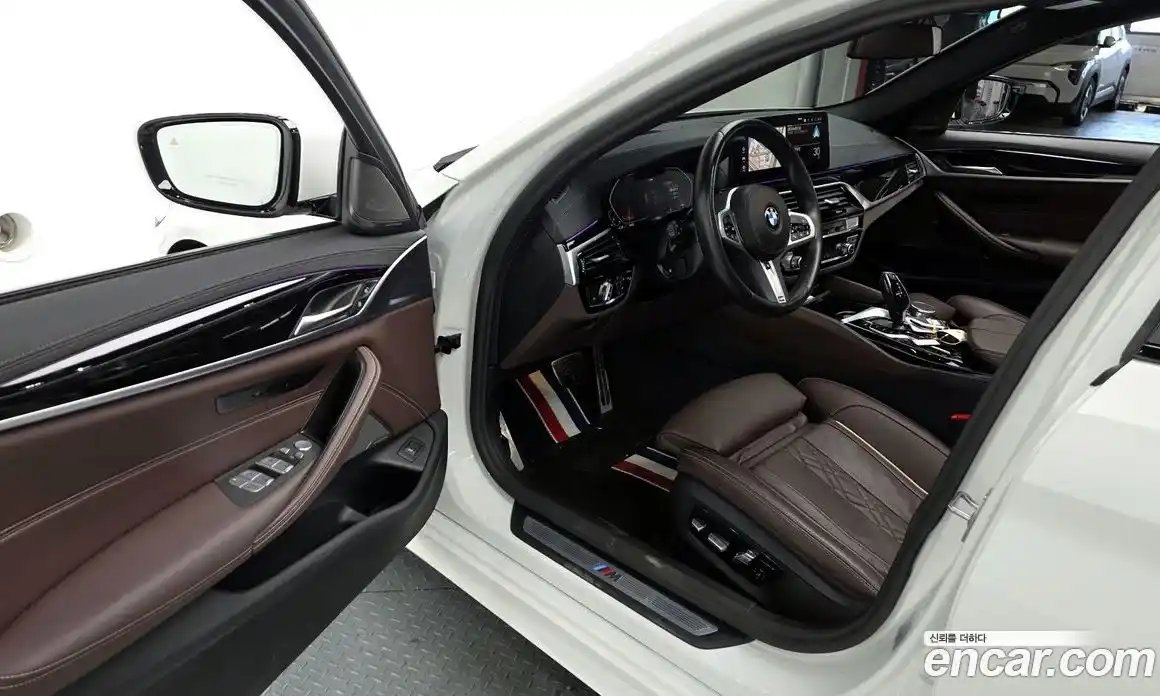 BMW 5-Series 2023 2.0 гидро в Москве, фото 13