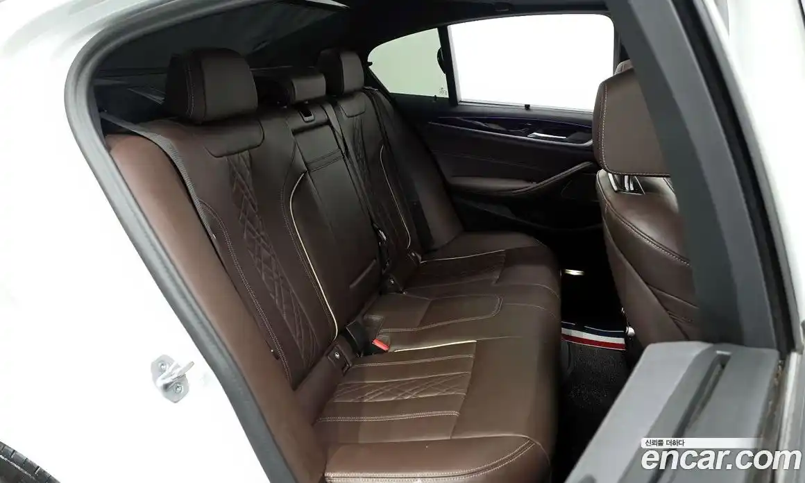 BMW 5-Series 2023 2.0 гидро в Москве, фото 17