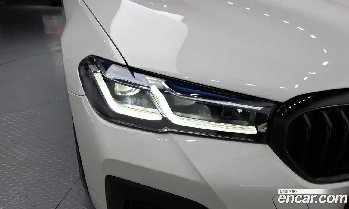 BMW 5-Series 2023 2.0 гидро в Москве, фото 8