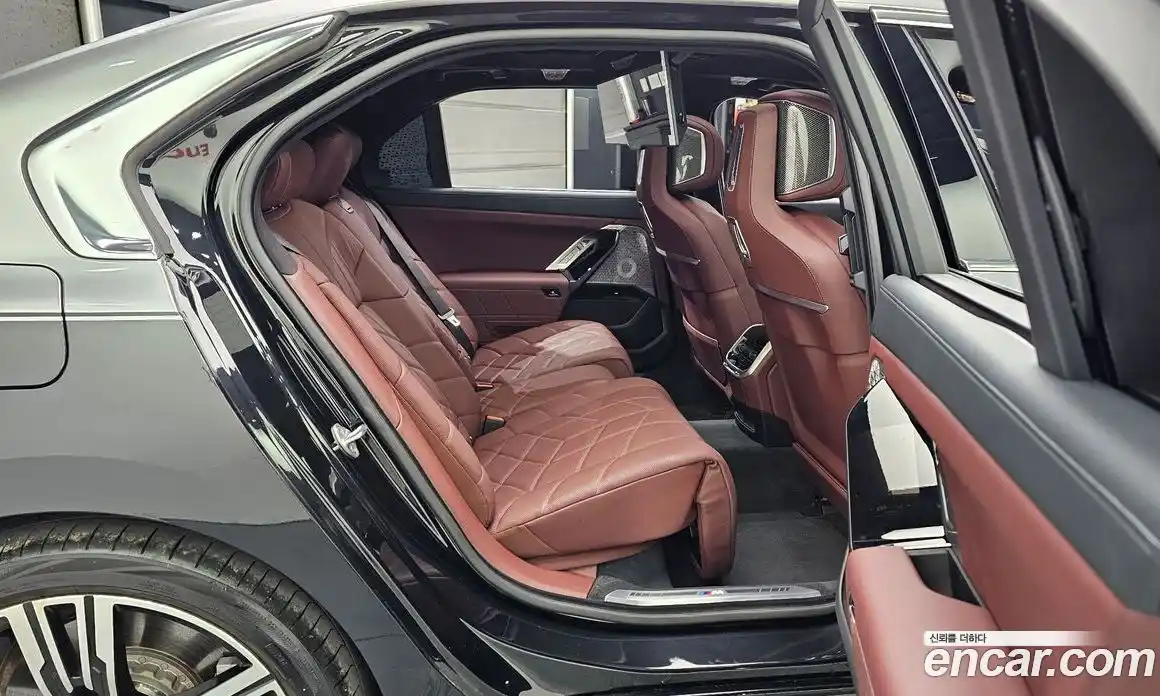 BMW 7-Series 2024 3.0 гидро в Москве, фото 17