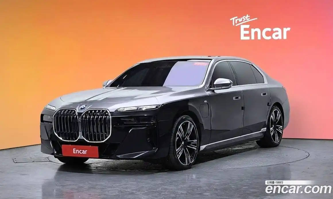 BMW 7-Series 2024 3.0 гидро в Москве, фото 31