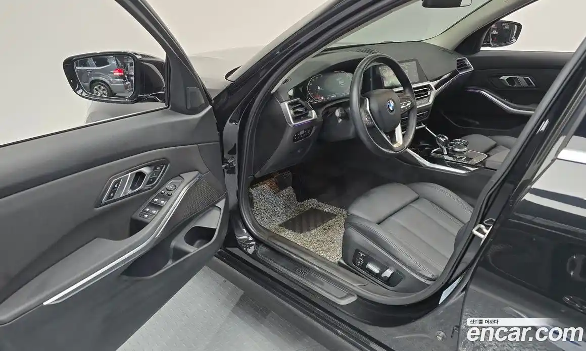 BMW 3-Series 2021 2.0 гидро в Москве, фото 13