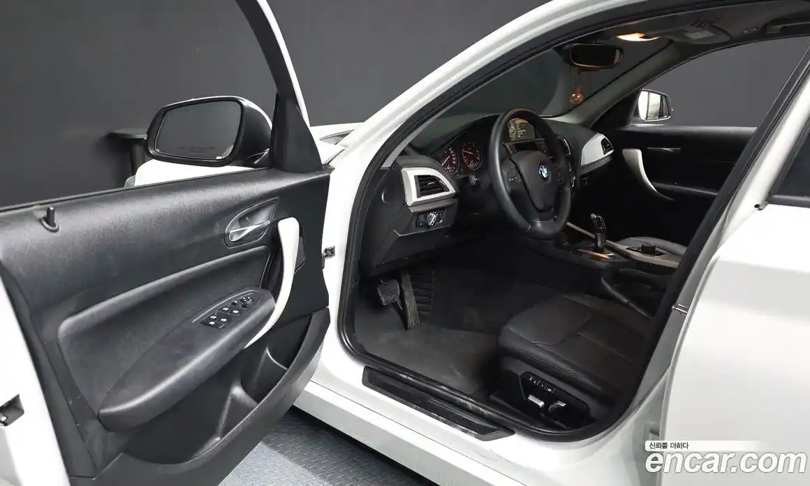 BMW 1-Series 2017 2.0 гидро в Москве, фото 13