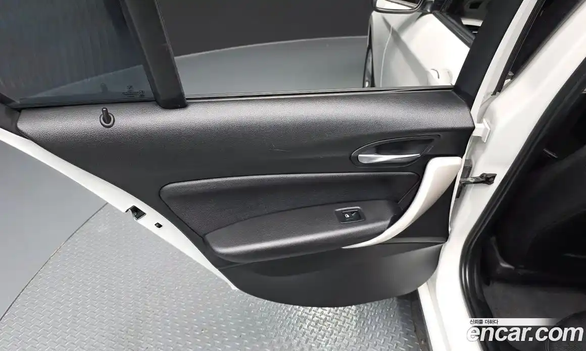 BMW 1-Series 2017 2.0 гидро в Москве, фото 15
