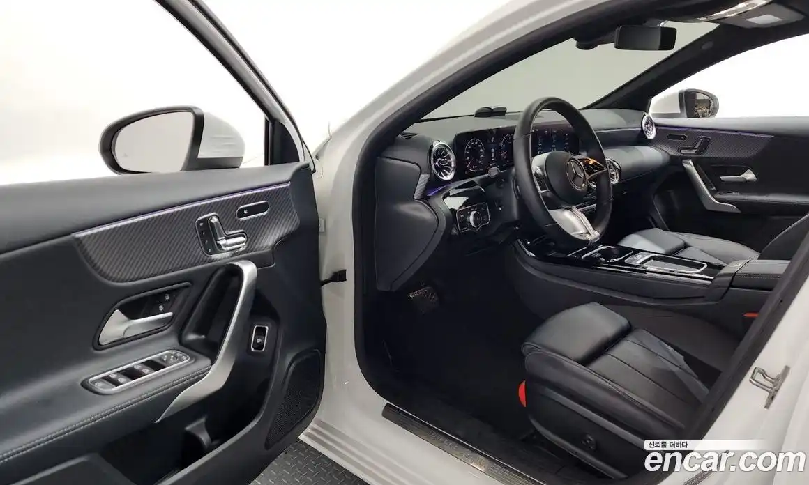 Mercedes-Benz A-Class 2024 2.0 гидро в Москве, фото 13