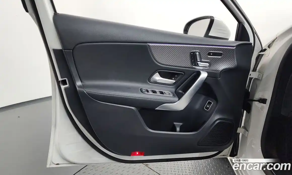 Mercedes-Benz A-Class 2024 2.0 гидро в Москве, фото 14
