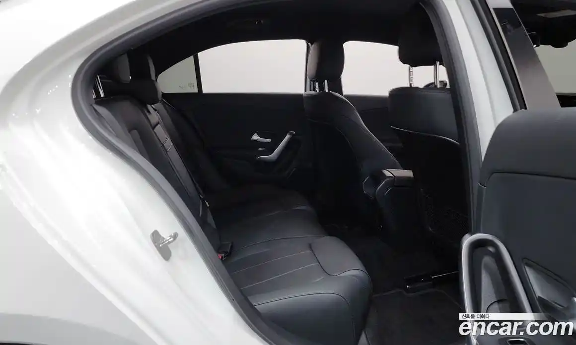 Mercedes-Benz A-Class 2024 2.0 гидро в Москве, фото 17