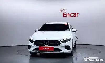 Mercedes-Benz A-Class 2024 2.0 гидро в Москве, миниатюра 3