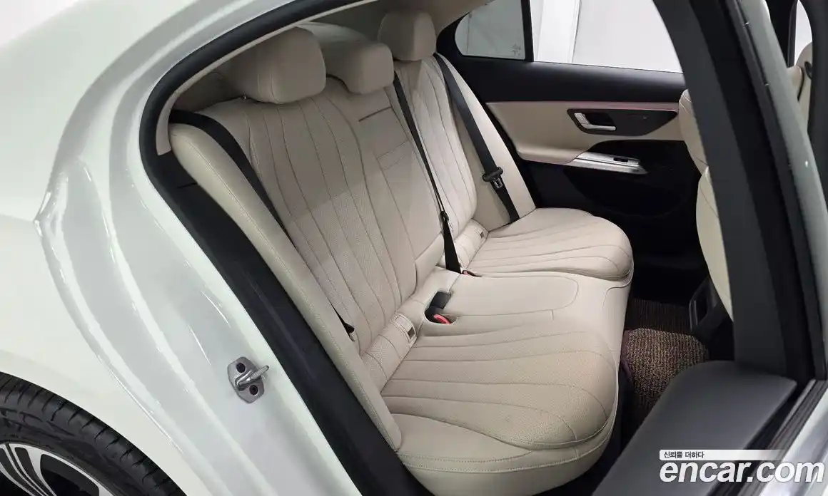 Mercedes-Benz E-Class 2025 2.0 гидро в Москве, фото 16