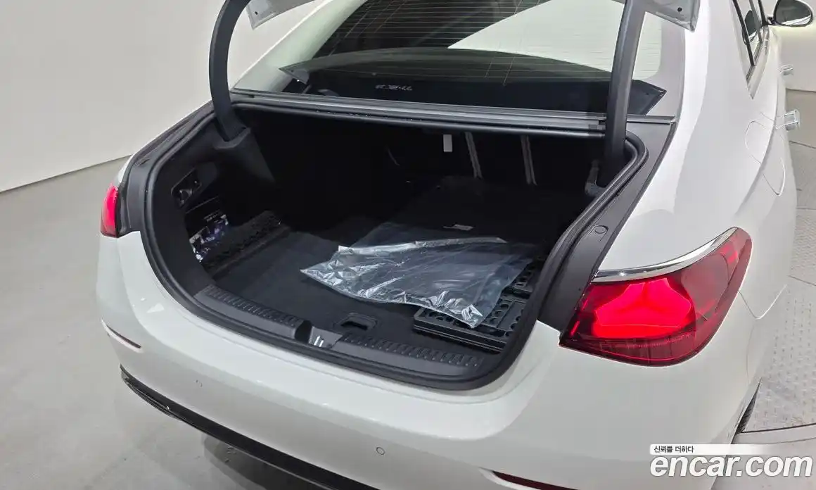 Mercedes-Benz E-Class 2025 2.0 гидро в Москве, фото 30