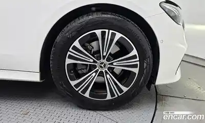 Mercedes-Benz E-Class 2025 2.0 гидро в Москве, миниатюра 7