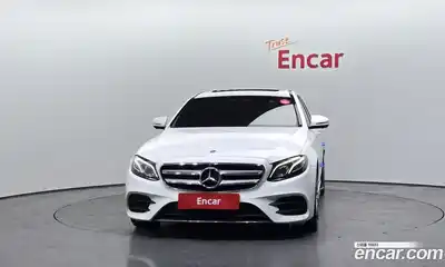 Mercedes-Benz E-Class 2018 2.0 гидро в Москве № 2130849, миниатюра 3