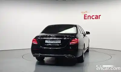 Mercedes-Benz E-Class 2019 2.0 гидро в Москве № 2130960, миниатюра 4