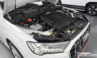 Audi Q7 2021 3.0 гидро в Москве № 2131258, миниатюра 5