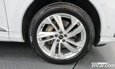 Audi Q7 2021 3.0 гидро в Москве № 2131258, миниатюра 6