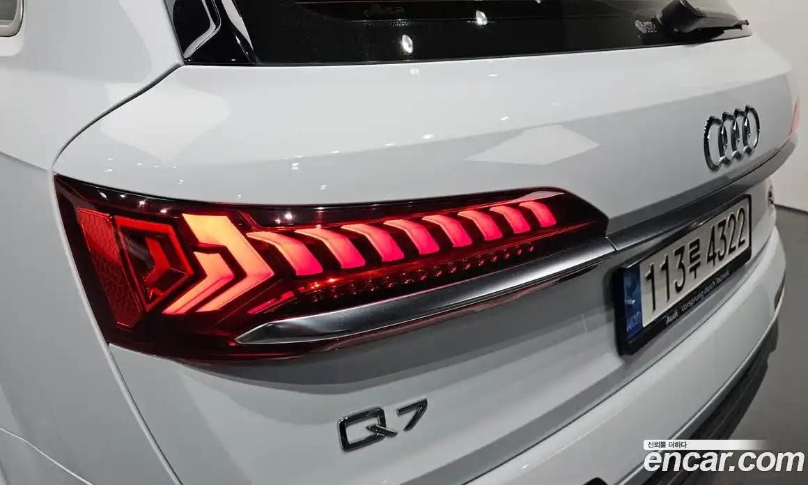 Audi Q7 2021 3.0 гидро в Москве № 2131258, фото 8