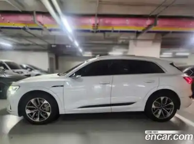 Audi e-tron 2021 0.2 гидро в Москве № 2131418, миниатюра 2