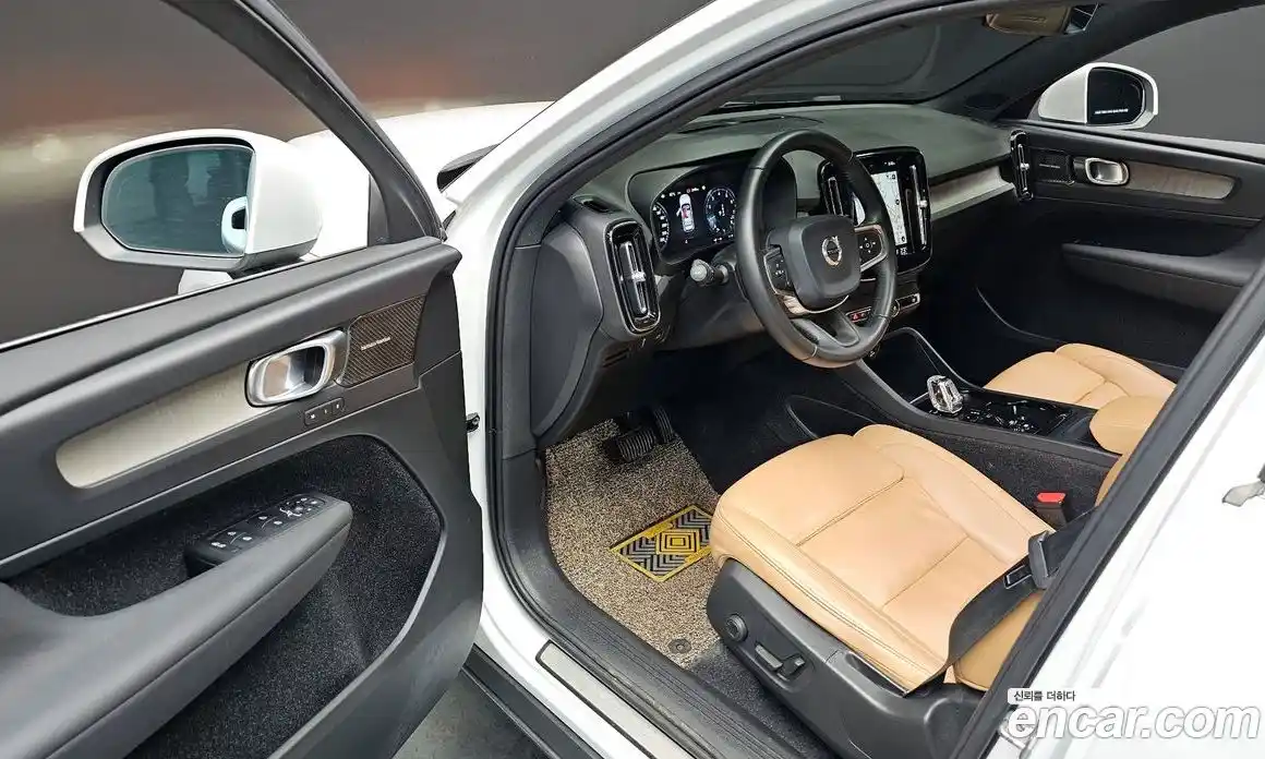 Volvo XC40 2019 2.0 гидро в Москве, фото 17