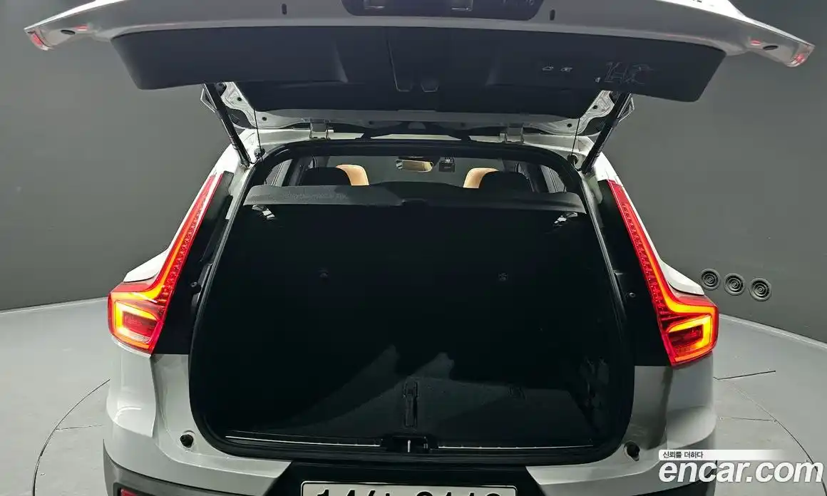 Volvo XC40 2019 2.0 гидро в Москве, фото 26