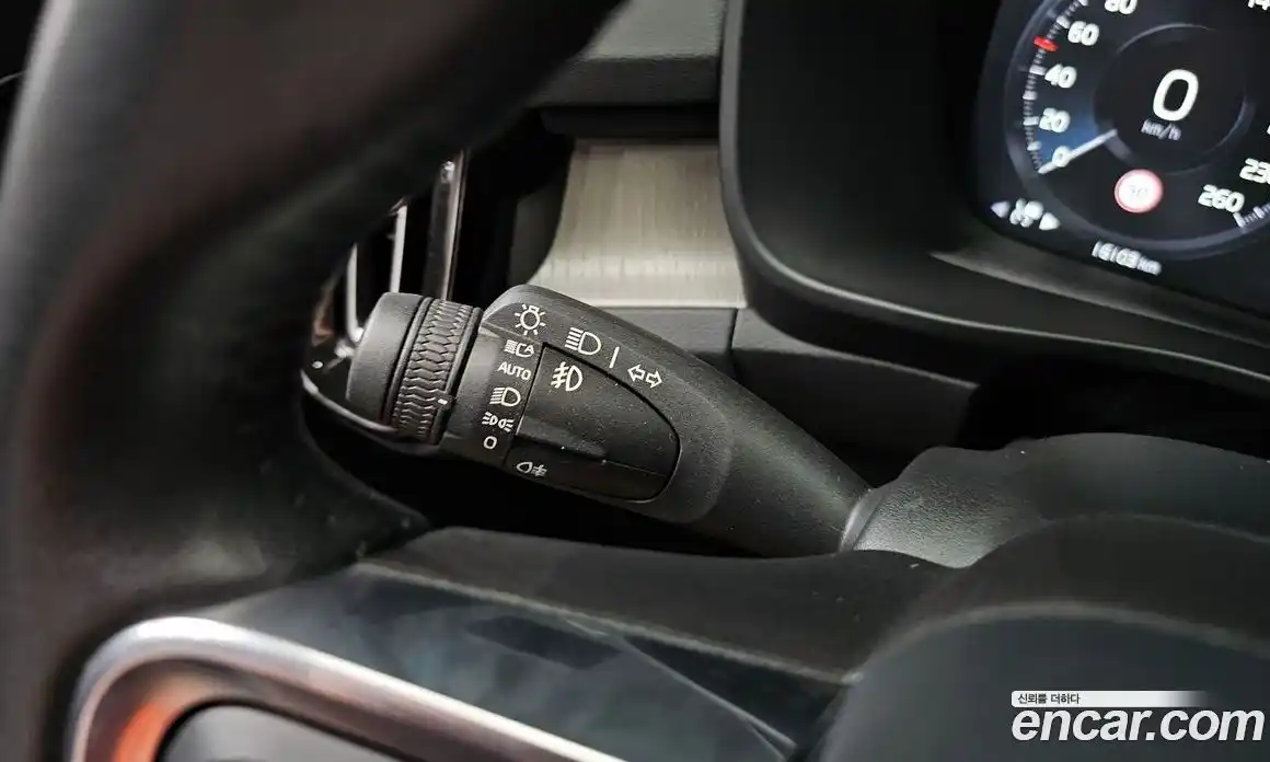Volvo XC40 2019 2.0 гидро в Москве, фото 28