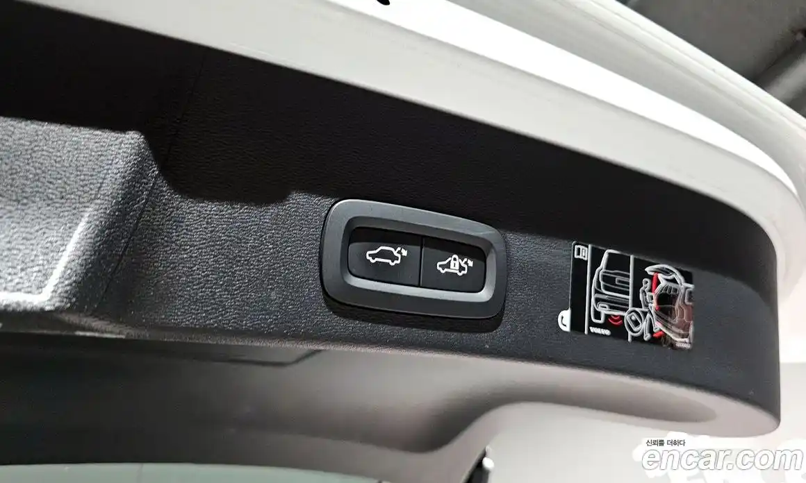 Volvo XC40 2019 2.0 гидро в Москве, фото 29