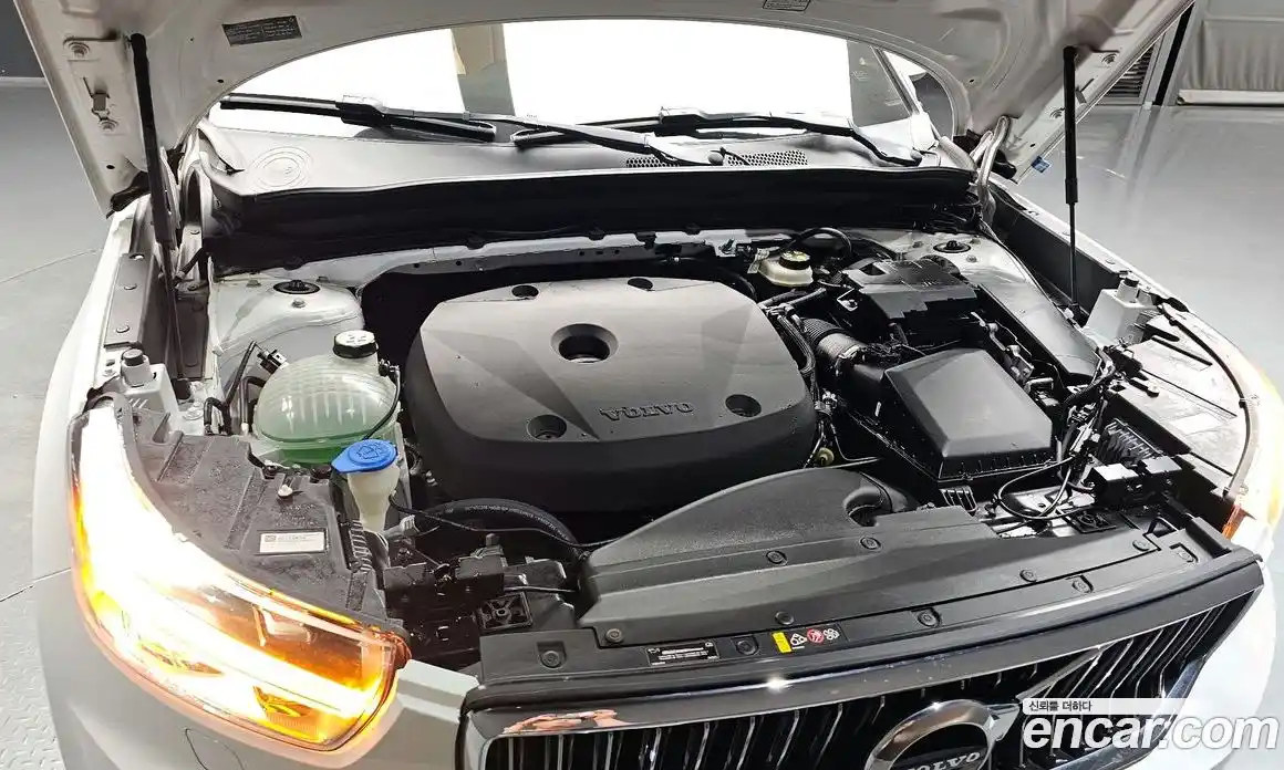 Volvo XC40 2019 2.0 гидро в Москве, фото 6