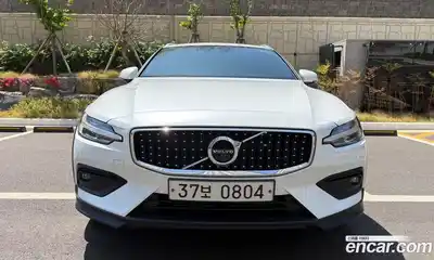 Volvo V60 T5 Pro AWD