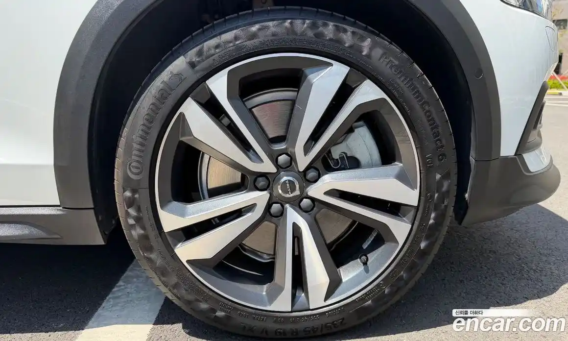Volvo V60 2019 2.0 гидро в Москве, фото 20