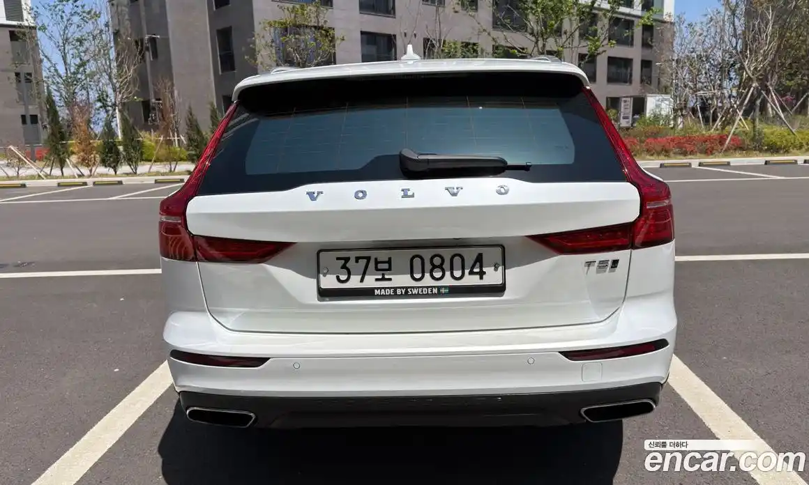 Volvo V60 2019 2.0 гидро в Москве, фото 3