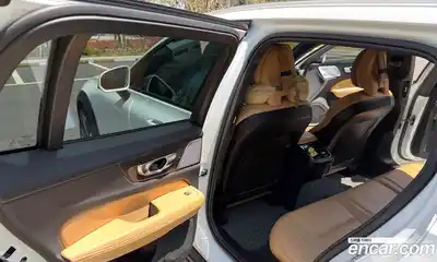 Volvo V60 2019 2.0 гидро в Москве, миниатюра 7
