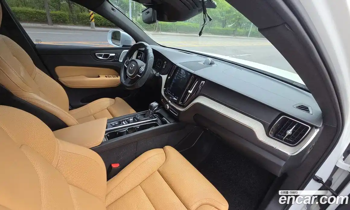 Volvo XC60 2018 2.0 гидро в Москве, фото 12