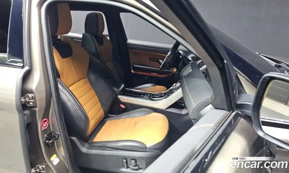 Land Rover Range-Rover Evoque 2016 2.0 гидро в Москве, фото 11
