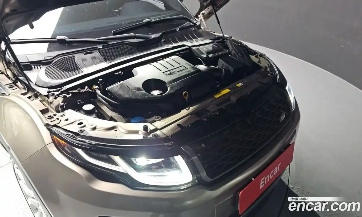 Land Rover Range-Rover Evoque 2016 2.0 гидро в Москве, фото 6