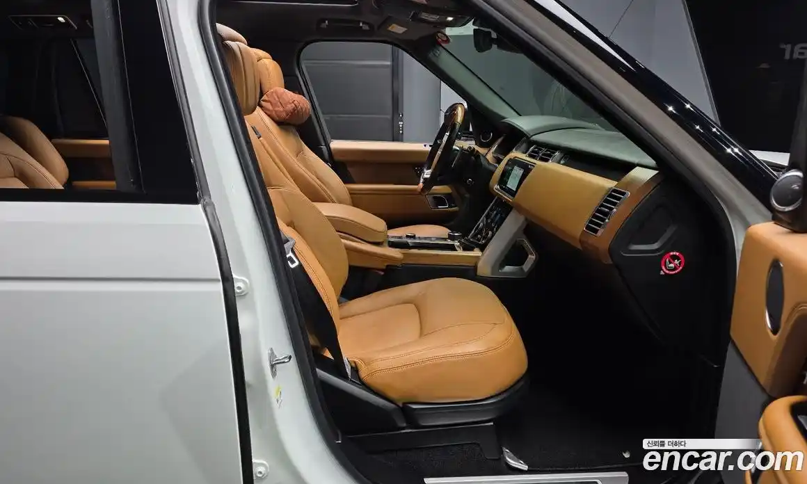 Land Rover Range-Rover 2019 4.4 гидро в Москве, фото 17