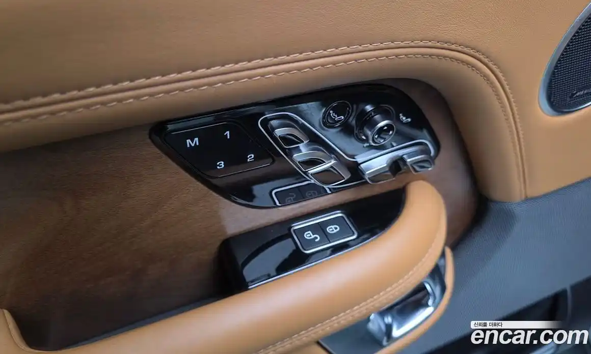Land Rover Range-Rover 2019 4.4 гидро в Москве, фото 30