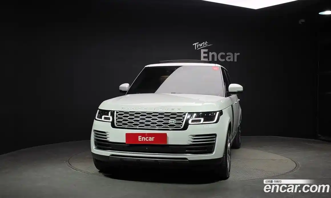 Land Rover Range-Rover 2019 4.4 гидро в Москве, фото 3