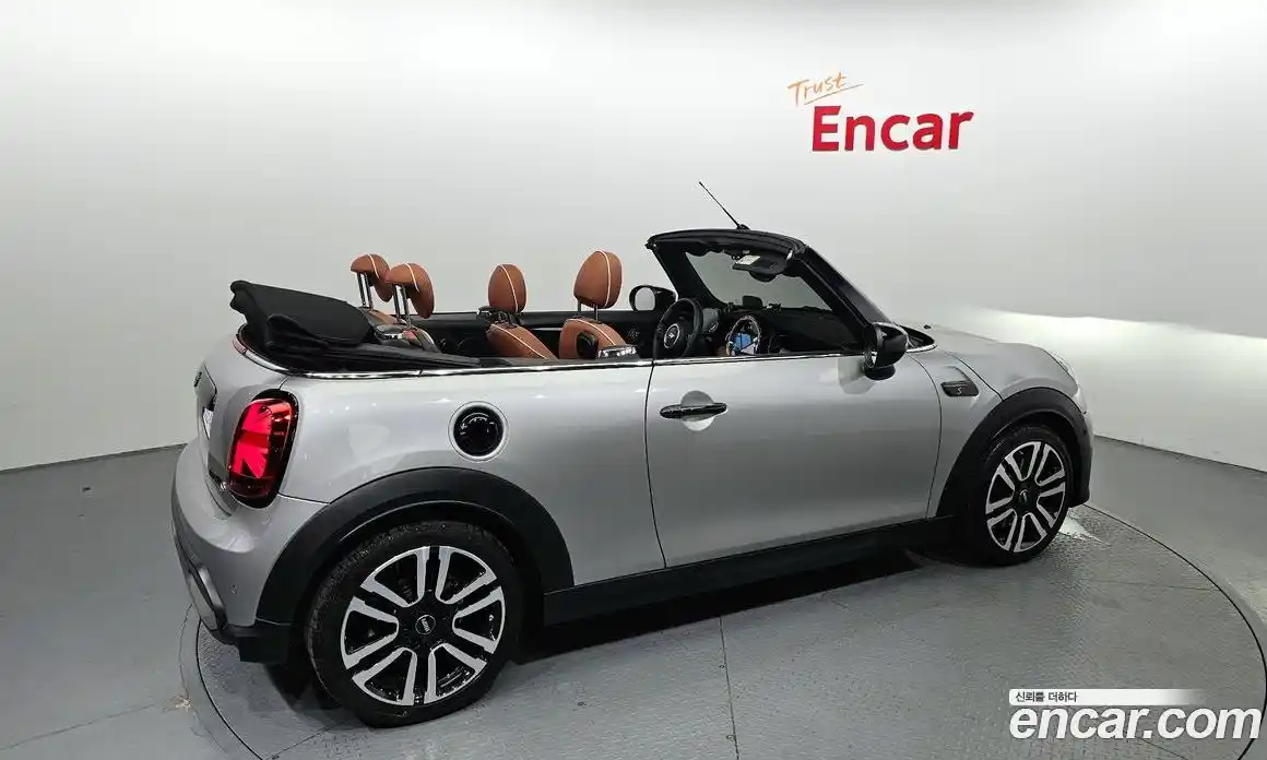 Mini Cooper Convertible 2023 2.0 гидро в Москве, фото 20