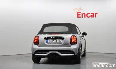 Mini Cooper Convertible 2023 2.0 гидро в Москве, миниатюра 4