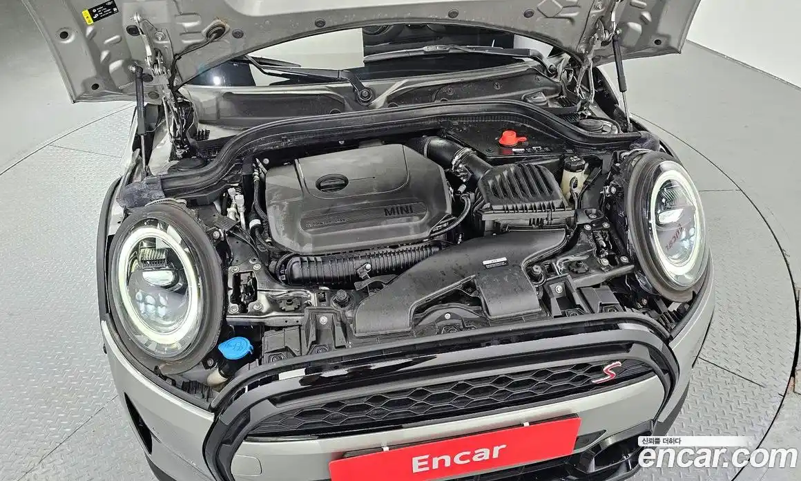 Mini Cooper Convertible 2023 2.0 гидро в Москве, фото 6