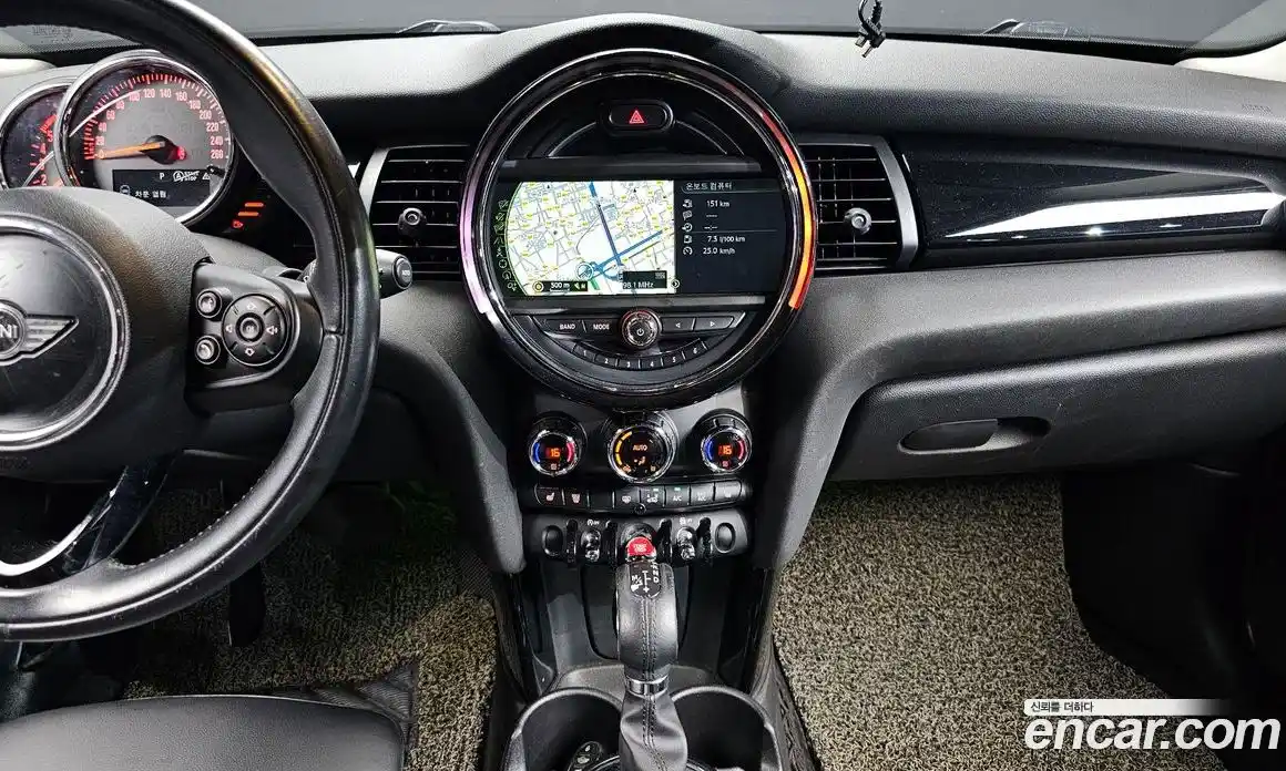 Mini Cooper 2015 1.5 гидро в Москве, фото 13