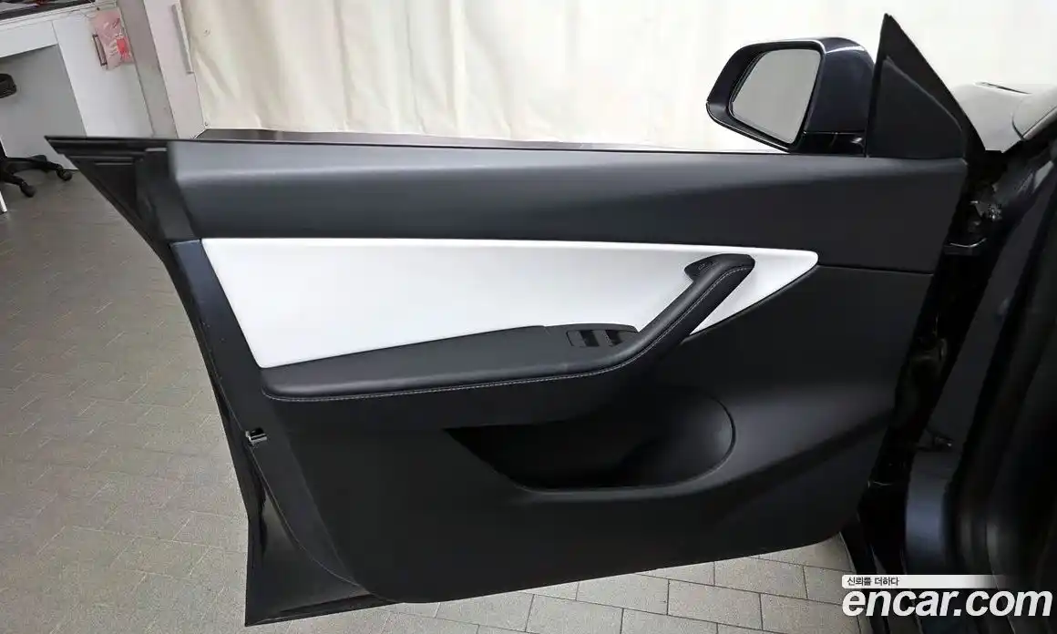 Tesla Model Y 2022 0.2 гидро, фото 14