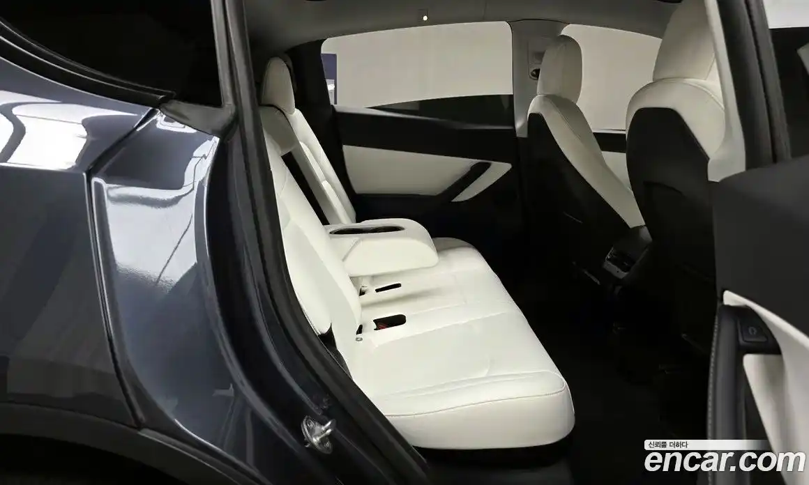 Tesla Model Y 2022 0.2 гидро, фото 17