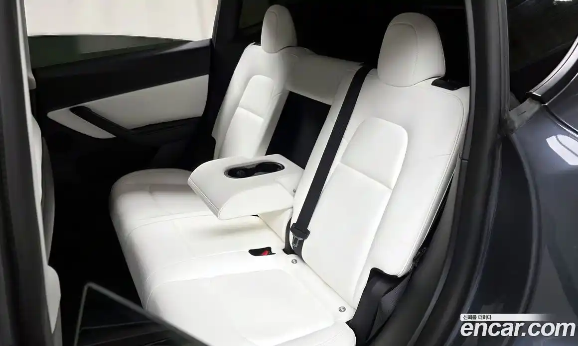 Tesla Model Y 2022 0.2 гидро, фото 18