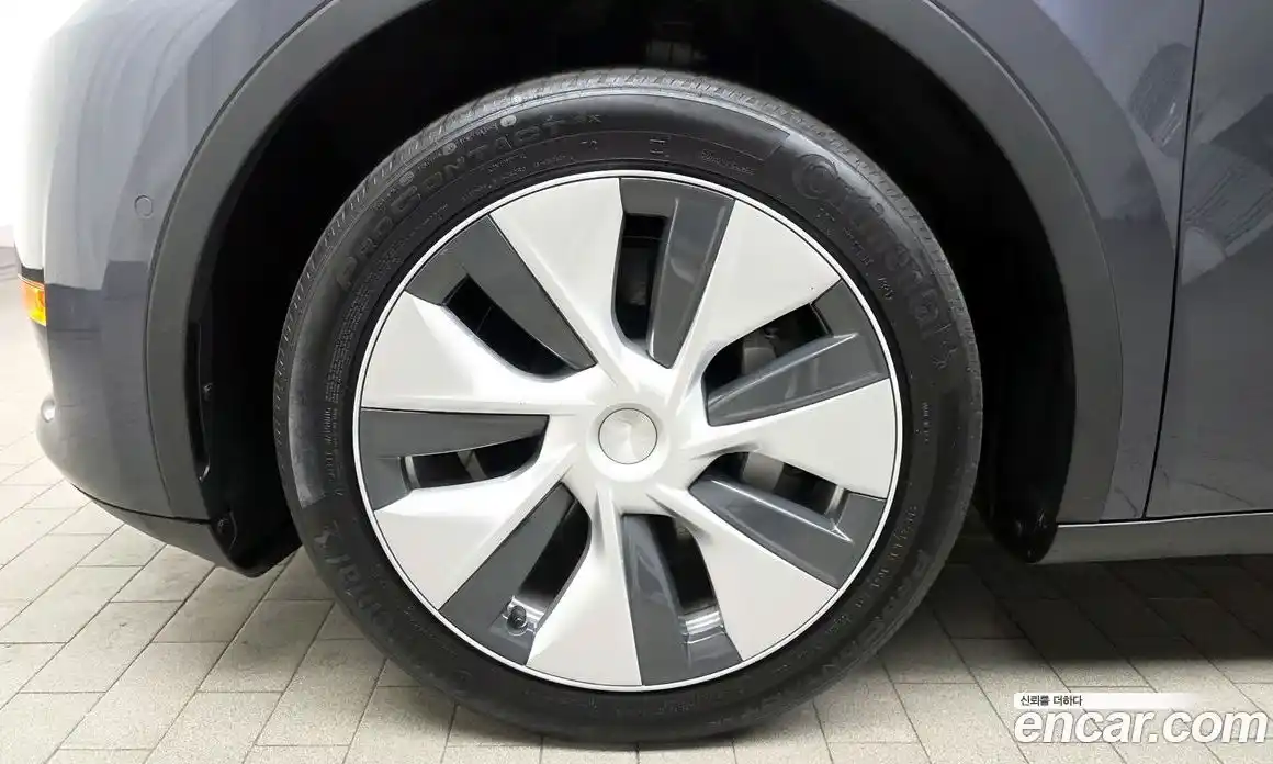 Tesla Model Y 2022 0.2 гидро, фото 5