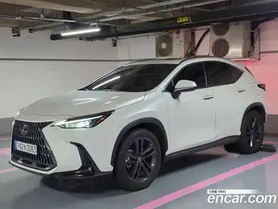 Lexus NX Premium
