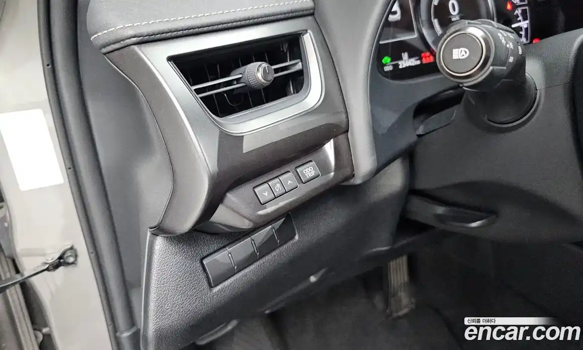 Lexus UX 2020 2.0 гидро в Москве № 2132299, фото 24