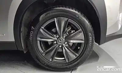 Lexus UX 2020 2.0 гидро в Москве № 2132299, миниатюра 7