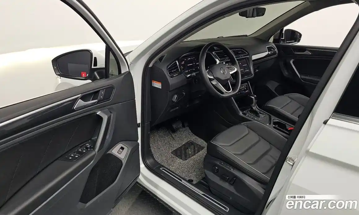 Volkswagen Tiguan 2024 2.0 гидро в Москве, фото 13